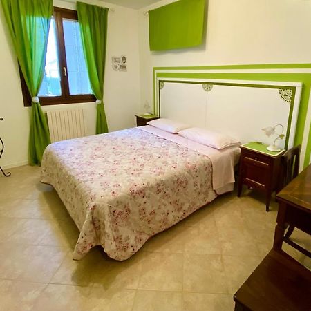مبيت وإفطار أُكْيوبيلّو A Casa Di Laura المظهر الخارجي الصورة
