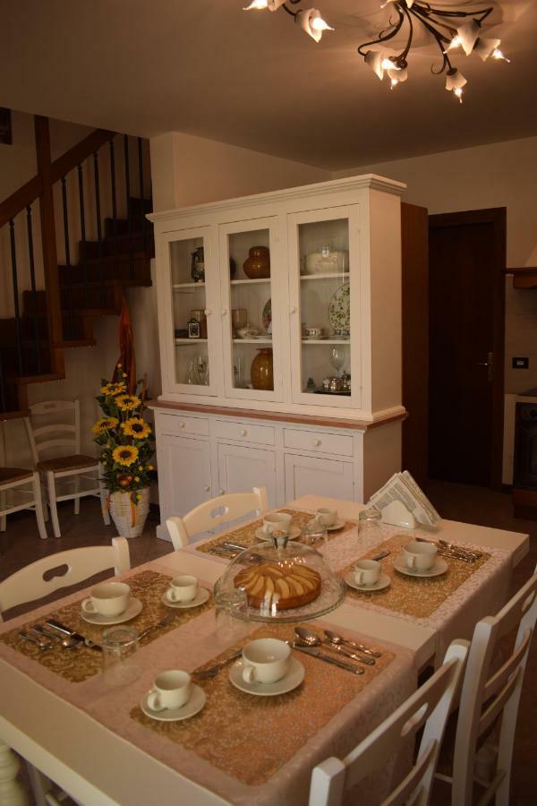 مبيت وإفطار أُكْيوبيلّو A Casa Di Laura المظهر الخارجي الصورة